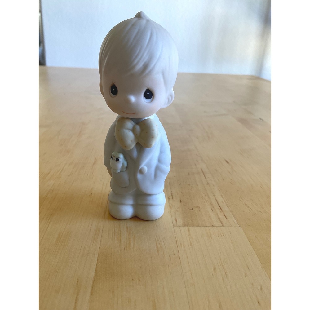 Precious Moments Best Man Figurine 1983 E-2836 Boy in Suit with Frog Enesco
